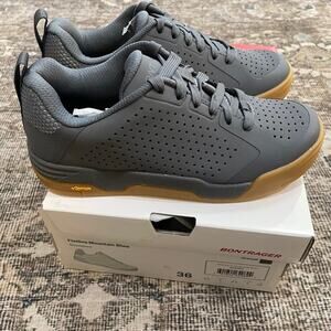 Bontrager Flatline MTB Flat Pedal Shoes Charcoal Gray Vibram EU 36 NEW in Box
